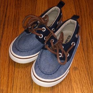 Old Navy denim boat shoe.